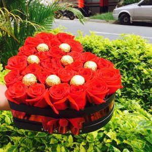 Heart box 36 roses + Ferrero chocolates